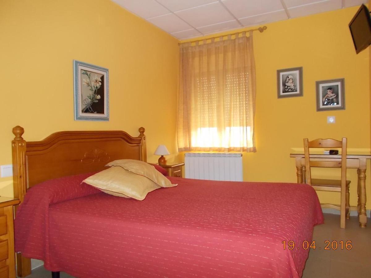 Hostal Mirador De Avila Bagian luar foto
